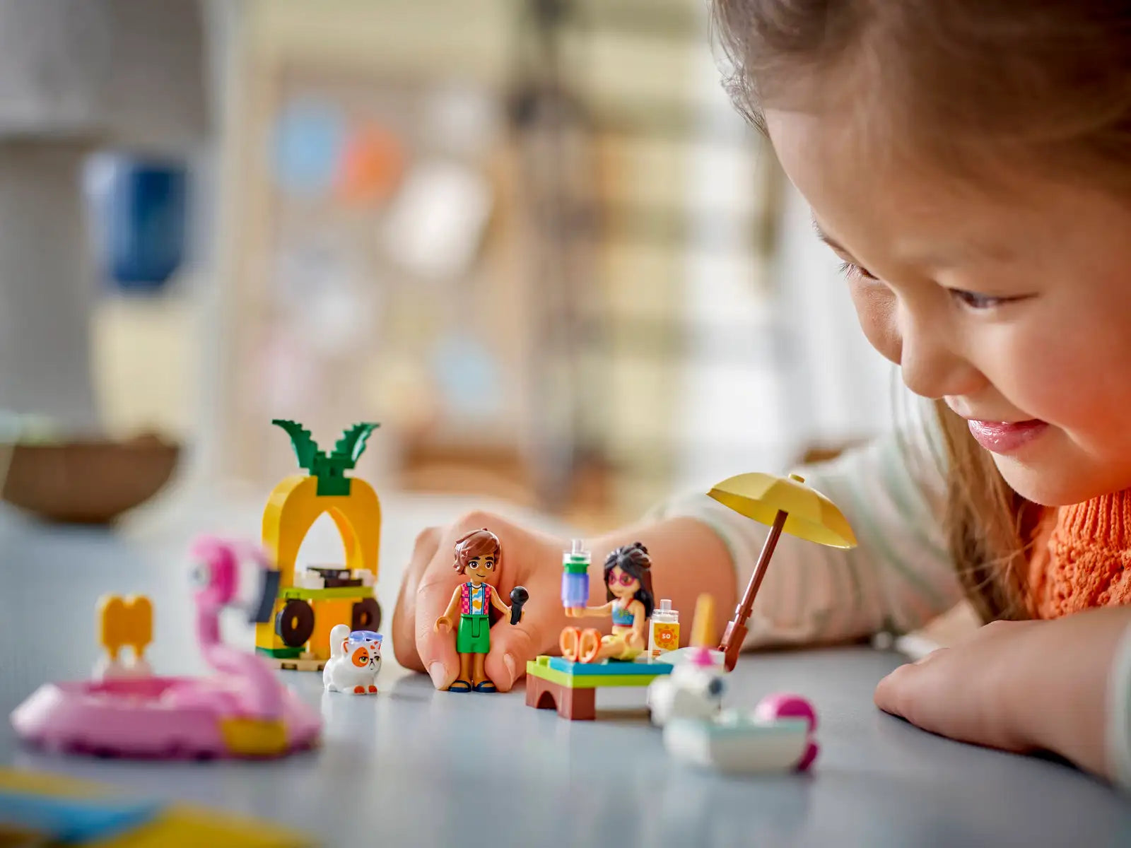 42658 Unicorn & Flamingo Pool Party