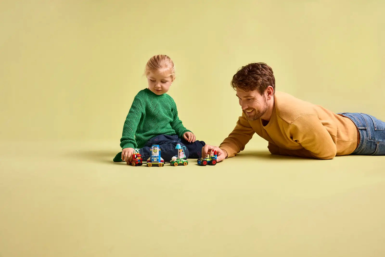 43264 Toy Story Celebration Train & RC Car