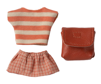 Big Sister Mouse Clothes & Coral Bag