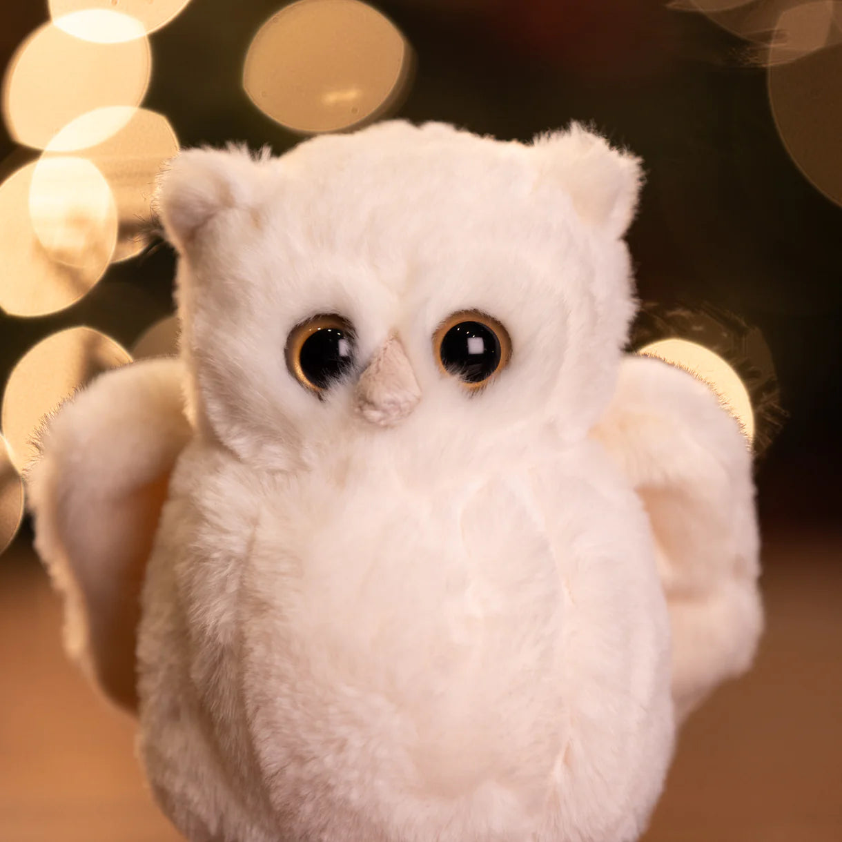 Clever Blanca Owl