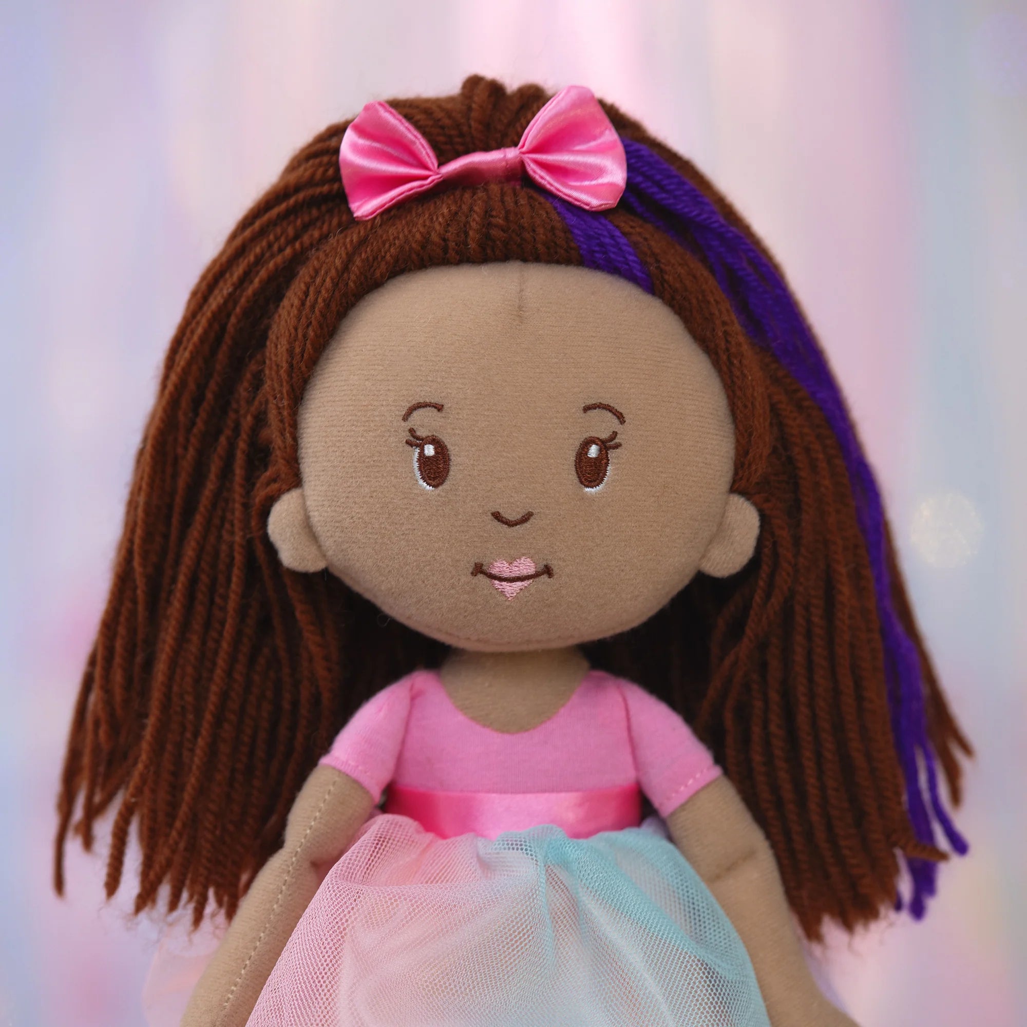 Iris Beige Skin with Brown Hair Groovy Girls Doll
