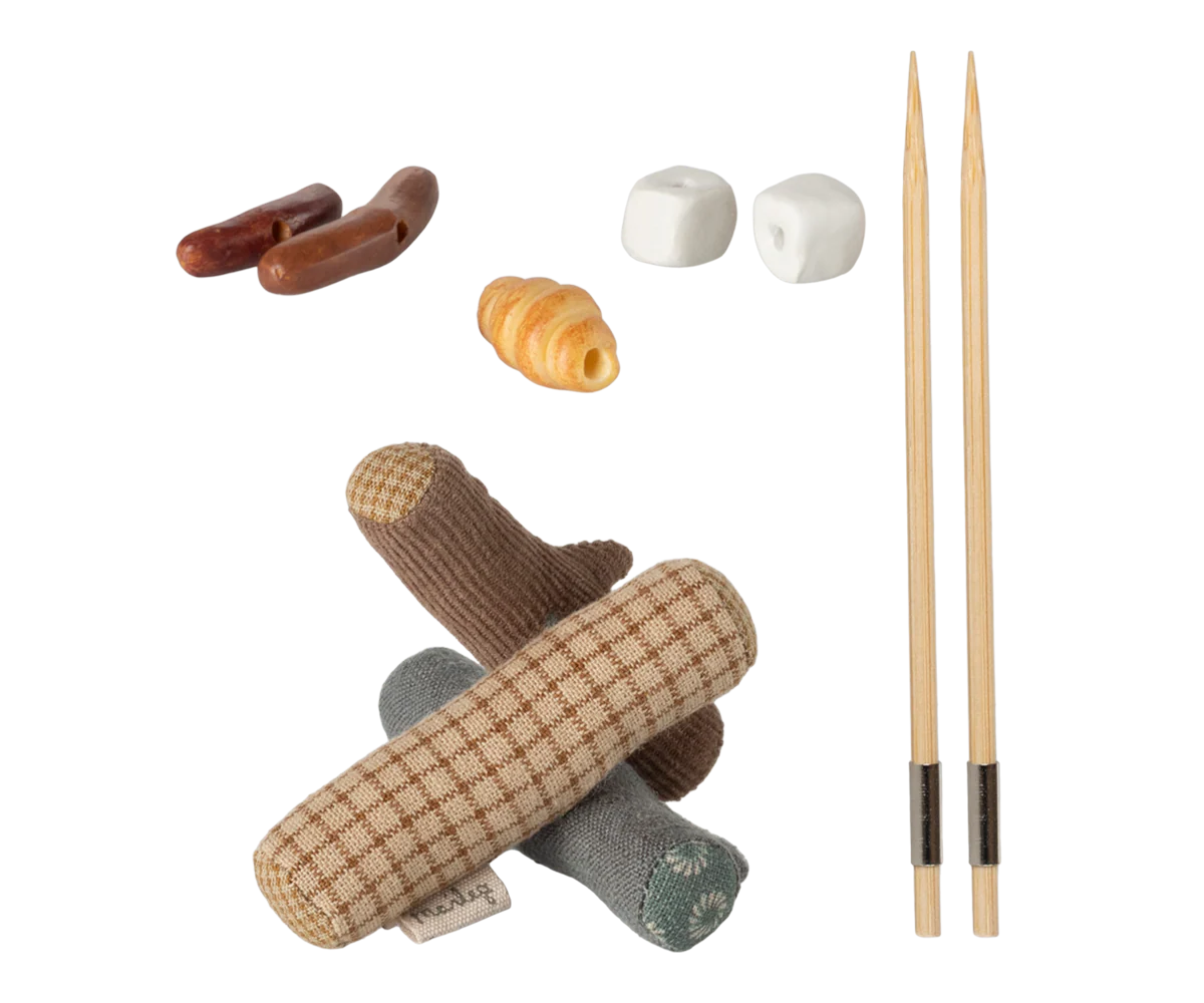 Maileg Bonfire Set for Mouse