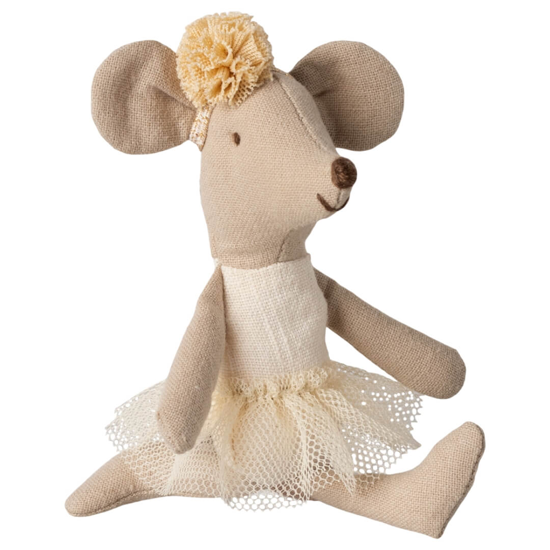 Maileg Little Sister Ballerina Mouse in Off-White