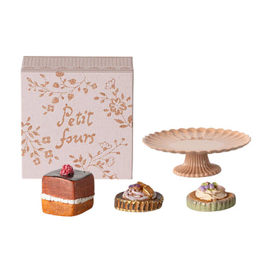 Maileg Mini Cakes & Cakestand