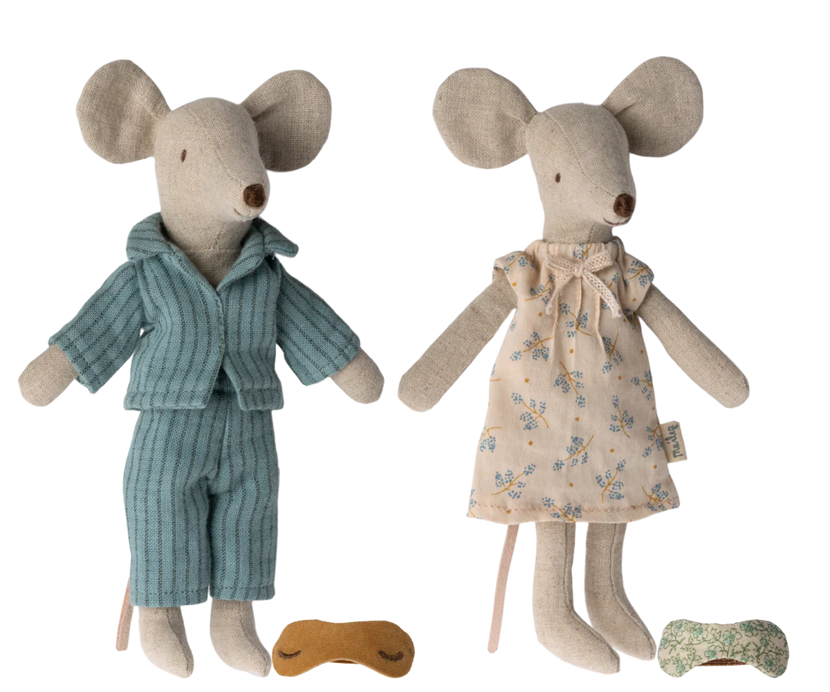 Maileg Mum & Dad Mice in Cigarbox