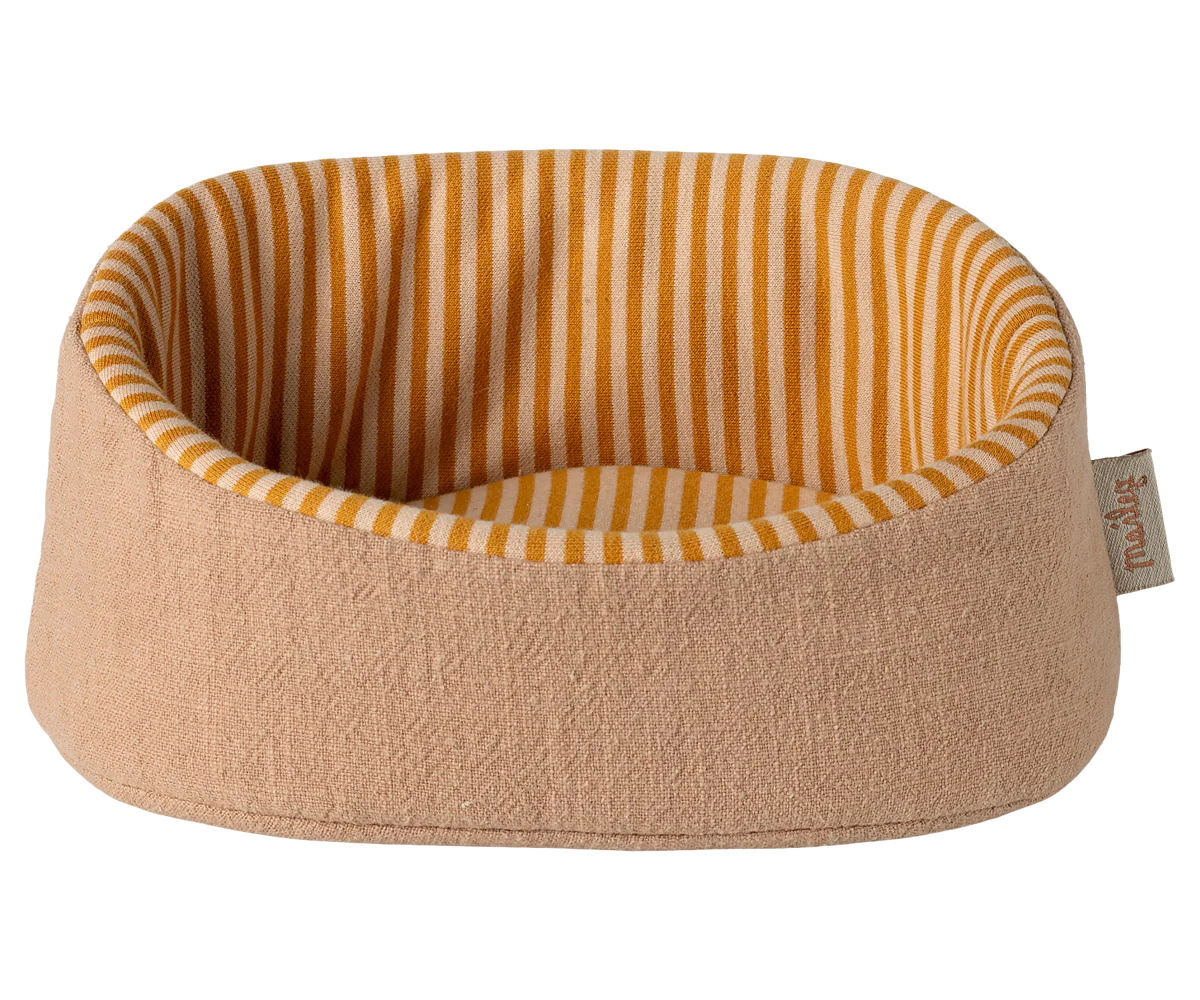 Maileg Powder Pet Basket