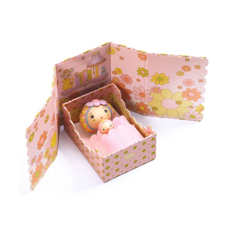Tinyly Rose Tinyroom