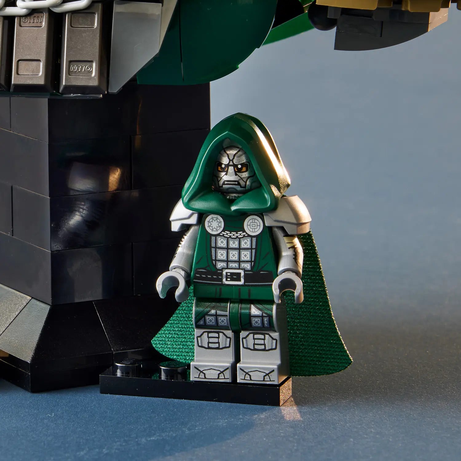LEGO® ǀ Marvel Doctor Doom Bust