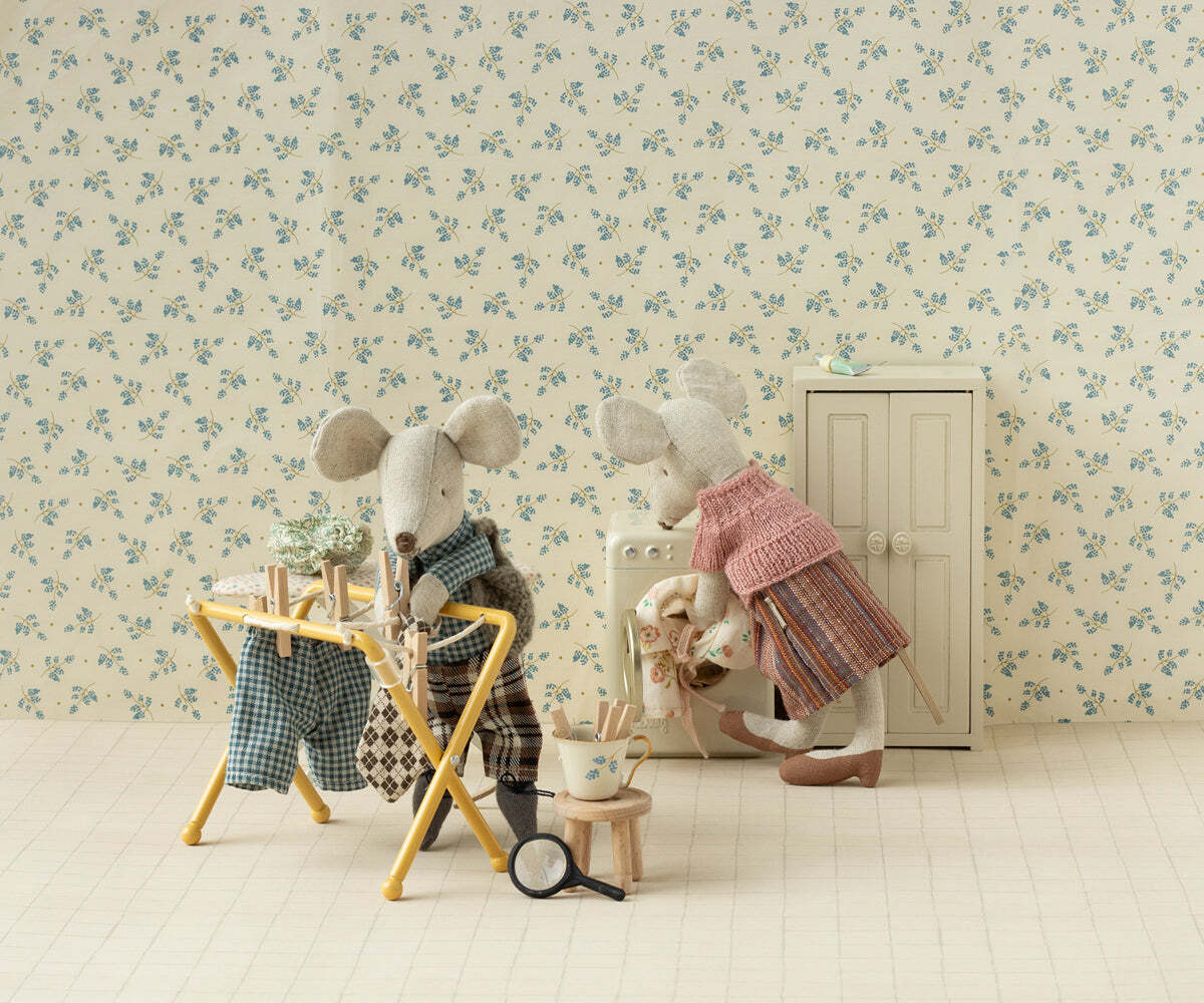 Cream Mouse Wooden Closet