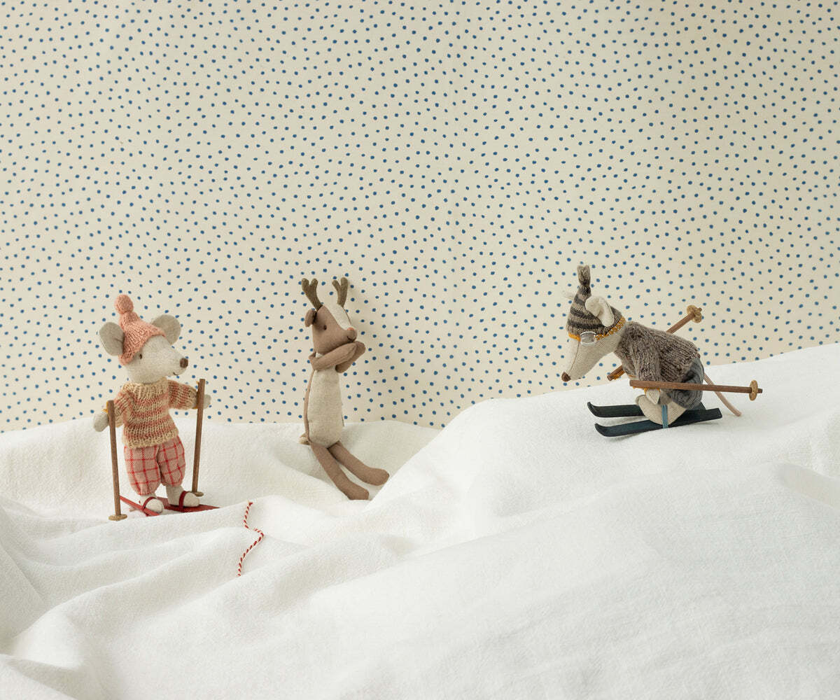 Knitted Sweater & Hat for Big Sister Mouse