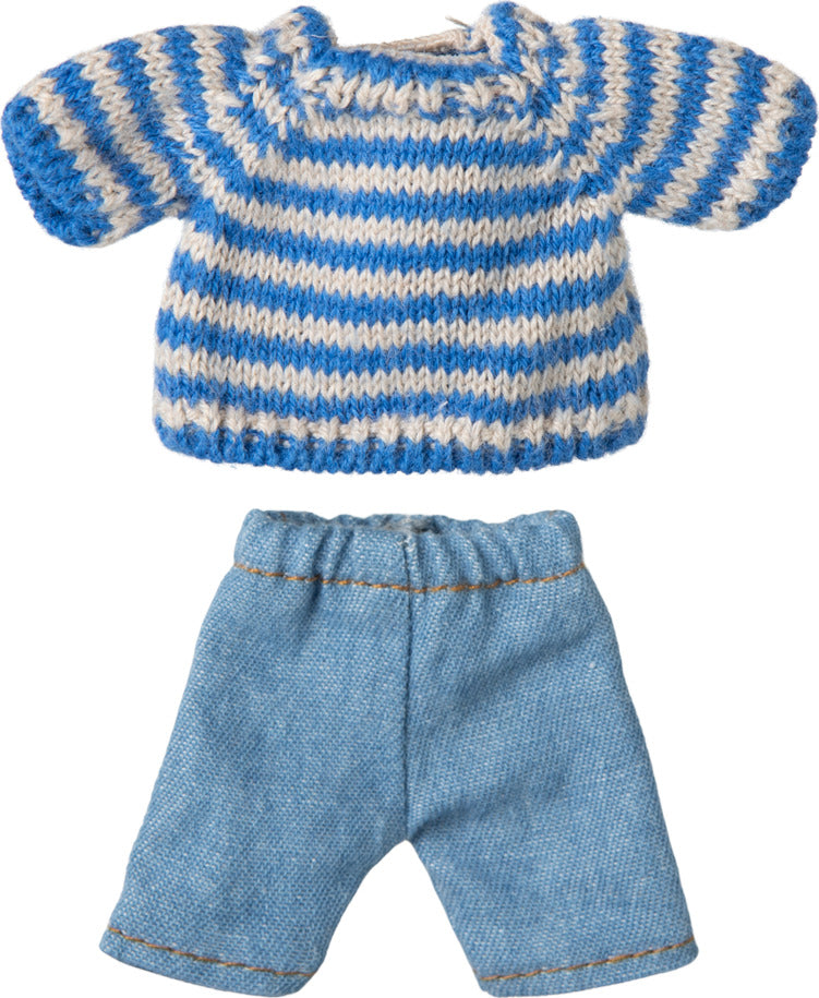 Knitted sweater and pants, Big brother mouse