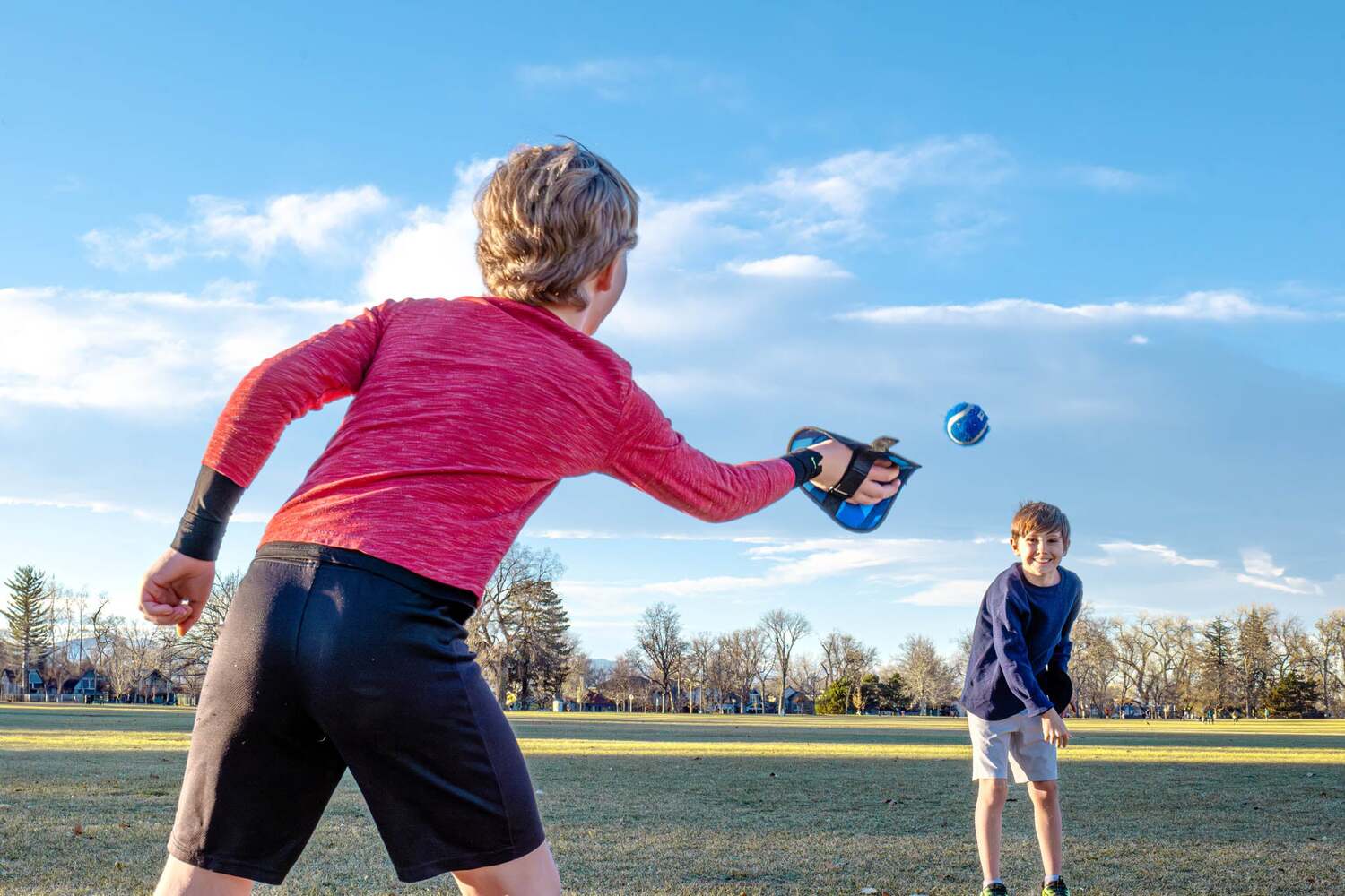 Toss & Catch Ball Game