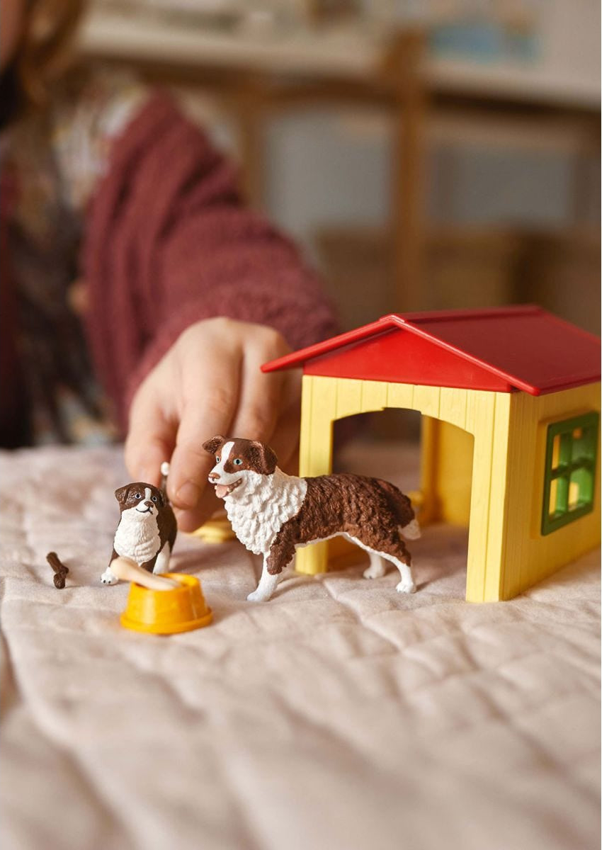 schleich Friendly Dog House